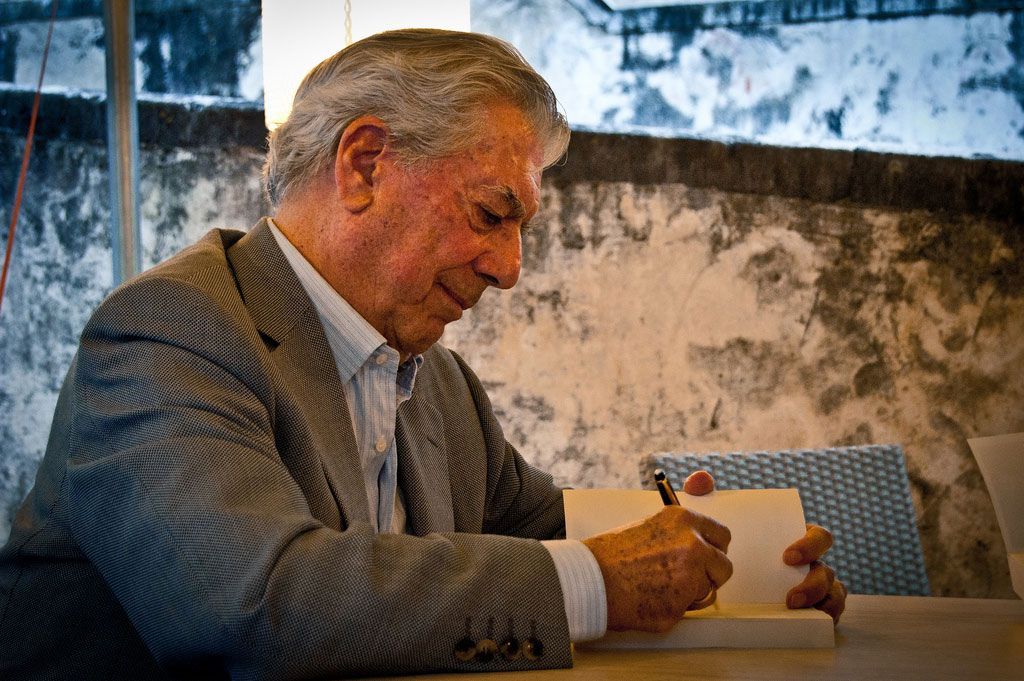 Los cuentos de la peste:  Mario Vargas Llosa se sube a las tablas del Teatro Español
