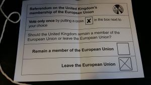 Papeleta del referéndum sobre la salida de Reino Unido de la UE. Imagen de (Mick Baker)rooster publicada en Flickr bajo licencia CC.