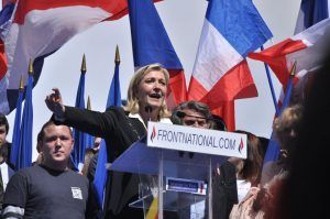 La líder del FN, Marine Le Pen. Fuente: Wikicommons.