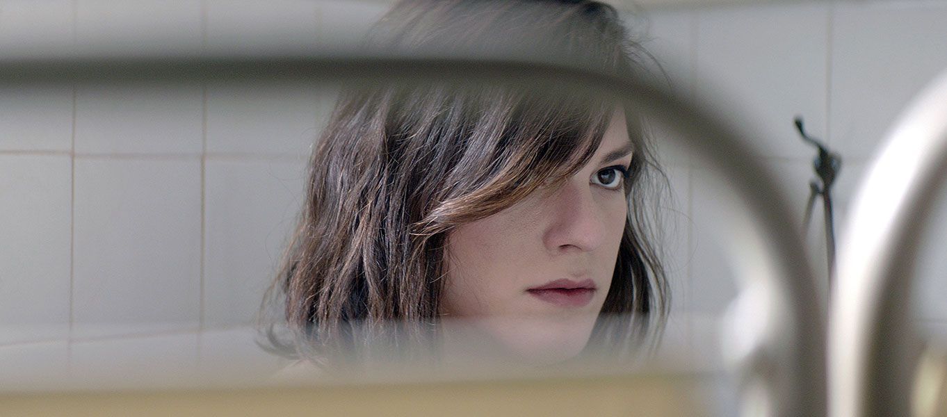 Daniela Vega en un primer plano de 'Una mujer fantástica', de Sebastián Lelio.